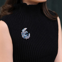 Moderne Antique Imitation Petit Design Cristal Guirlande Broche Attrayant Corsage Pin Costume Accessoires pour Femmes Europe Unie
