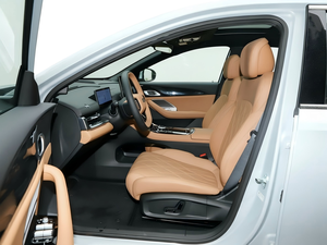 Nuova Galaxy <span class=keywords><strong>A7</strong></span> EM-i, <span class=keywords><strong>Berlina</strong></span> Premium Ibrida Plug-In Automatica a 5 Posti, Lusso per Lunghi Viaggi, Colore Dark Metal, Vendita all'Ingrosso Globale - Product Image 6