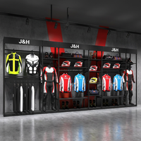 Fournisseur de présentoirs de vente au détail haut de gamme pour motos, casques, équipements de conduite et accessoires, présentoirs de magasin sur mesure