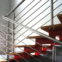 Accessoires de main courante d'escalier en acier inoxydable sur mesure, connecteurs de garde-corps modernes, installation intérieure et extérieure