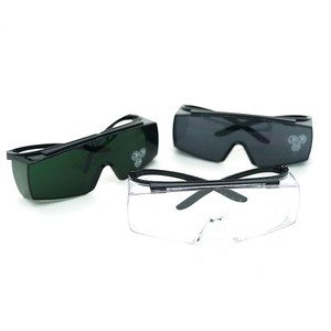 نظارات السلامة الواقية للأشعة تحت البنفسجية من المصنع ، نظارات السلامة الشخصية المقاومة للصدمات لأعمال الفناء ، البستنة ، قص العشب - Product Image 5