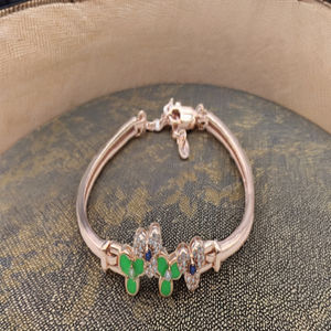 Elegante brazalete de diseño de plata 925 para mujer, joyería fina minimalista elegante y elegante - Product Image 1