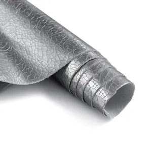 Nieuwe Trend 0.6Mm Metallic Crack Getextureerde Pu Microfiber Leer Voor Tassen En Schoenen