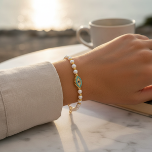 สร้อยข้อมือมุกแฟชั่นดีไซน์ตาปีศาจ - Product Image 3