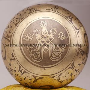Bol chantant tibétain fait à la main en métal Bronze sculpté Technique bouddhisme religieux bols de méditation de guérison sonore - Product Image 2