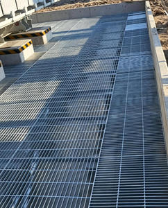 Grille de drainage en métal expansé galvanisé robuste pour matériaux de construction, couvercle de grille d'escalier métallique - Product Image 1