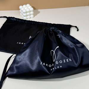 Emballage en satin de luxe avec cordon de serrage, personnalisé, 10 cm, noir mat, petit sac à bijoux en satin, doublure en soie, NOUVEAU, emballage textile - Product Image 4