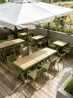 Ensembles de meubles modernes en rotin et aluminium pour l'extérieur : chaises de café et de restaurant, tables et canapés pour la vente en gros