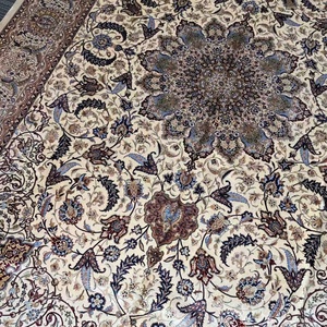 Großbestellung Möglich: Vintage Creme-Braune Blumen-Perserteppiche und -Läufer aus Modalgewebe zum Verkauf, 150*225cm - Product Image 4