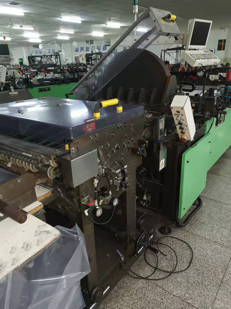 Secondhand Japanese TOTANI 600mm wide ziplock bag making machine