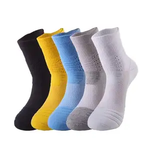 Profession elles Design Ihr eigenes Logo Cotton Crew Men Plain Basketball Socken Elite Sport Socken