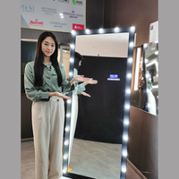 Cermin kamar pas tata rias pabrik sakelar sentuh CCT 3000K-6000K jam speaker multifungsi cermin lantai seluruh tubuh