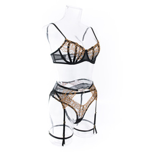 Nuevo Conjunto de Lencería Sexy Transparente con Bordado Ruso y Cadena, 3 Piezas - Product Image 6