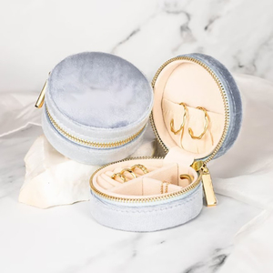 Boîte à bijoux de voyage ronde en velours de luxe avec logo personnalisé, fermeture éclair moderne, grande capacité, de haute qualité, pour ranger les colliers, cadeau - Product Image 6