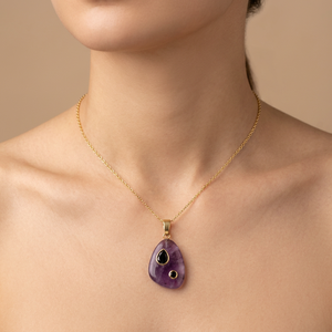 Collier pendentif en améthyste violette naturelle de qualité supérieure, plaqué or 18 carats, avec charme en zircone noire sertie, collier de naissance - Product Image 2