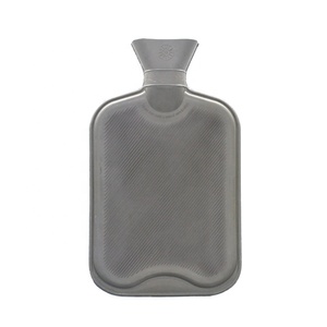 100% étanche Yangzhou usine 2000ml sac d'eau chaude géant épais en caoutchouc rouge bouteille d'eau chaude écologique pour les périodes douloureuses - Product Image 2