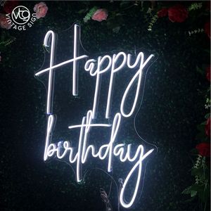 Letrero LED de Neón con Letras Cursivas de Feliz Cumpleaños, Luz Blanca Cálida con Reverso Acrílico, Decoración para Fiestas de Cumpleaños, Pared de Plantas Verdes, Decoración para Cabina de Fotos - Product Image 2