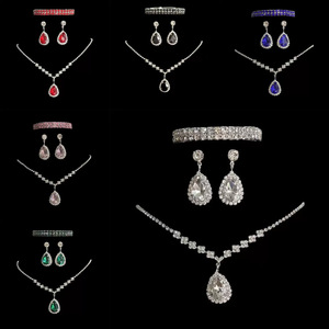 Conjunto <span class=keywords><strong>de</strong></span> Joyería Vintage Bohemia, Collar y Aretes con Pedrería Brillante y Perlas, para Mujer, Ideal para Bodas y Fiestas - Product Image 3
