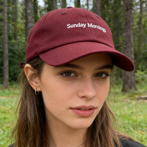 หมวกเบสบอลปักลายเบอร์กันดี“วันอาทิตย์เช้า”สำหรับผู้ใหญ่ หมวกปรับได้สำหรับการออกงานปาร์ตี้วันหยุดและกิจกรรมพักผ่อน - Product Image 1