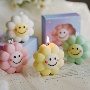 Vela Aromática Decorativa para el Hogar, Creativa, para Cumpleaños, Festivales y Fiestas, con Diseño <span class=keywords><strong>de</strong></span> Girasol Sonriente, Venta al por Mayor - Product Image 3