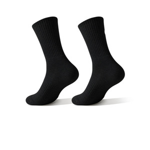 Chaussettes de sport <span class=keywords><strong>mi</strong></span>-mollet pour hommes en gros – Motif dessin animé en Spandex/Polyester/Coton – Noir, blanc, gris unis - Product Image 4