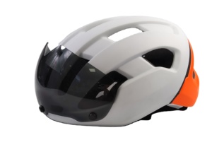 <span class=keywords><strong>Casco</strong></span> de ciclismo CE UKCA de <span class=keywords><strong>gama</strong></span> <span class=keywords><strong>alta</strong></span>, gafas magnéticas, <span class=keywords><strong>casco</strong></span> de bicicleta de <span class=keywords><strong>carretera</strong></span> deportivo dual con luz trasera recargable - Product Image 4