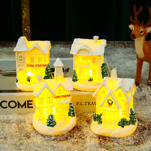 Miniature de maison en résine, paysage de Noël, décor lumineux blanc, ornement d'intérieur, ensemble cadeau, finition mate de 2,9 pouces - Product Image 4