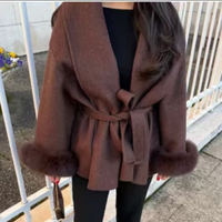 Manteau court en laine élégant pour femme, chic, à revers, avec ceinture en fourrure, manches longues, coupe ample, couleur unie, collection automne-hiver 2026