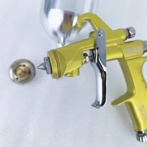 Pistola de Pulverización para Capa Final con Atomización Fina y Uniforme, Larga Vida Útil, Tamaños de Boquilla de <span class=keywords><strong>1</strong></span>.0mm, <span class=keywords><strong>1</strong></span>.3mm, <span class=keywords><strong>1</strong></span>.5mm y <span class=keywords><strong>1</strong></span>.8mm - Product Image 1
