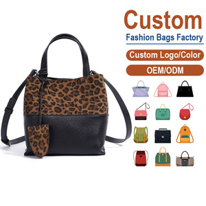 Sac bandoulière en cuir pleine fleur véritable avec chaînes, détail bouton, sangle réglable, fermeture à boucle, grande capacité, hiver automne - Product Image 1