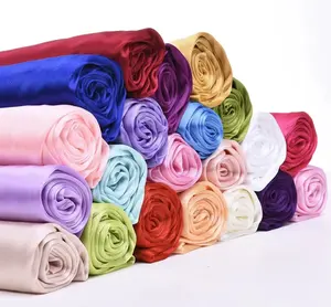 Harga pabrik murah lapisan garmen poliester 100% Satin Strech elastis pernikahan untuk kain gaun CHANG XING