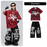 Costume de danse hip-hop pour enfants, haut surdimensionné à rayures verticales marron, pantalon cargo en cuir verni noir brillant, performance sur scène