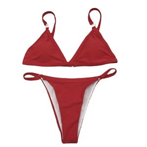 Offre Spéciale Nouveauté 2026 Ensemble Bikini Triangle Couleur Unie Style Européen et Américain <span class=keywords><strong>2</strong></span> <span class=keywords><strong>Pièces</strong></span> <span class=keywords><strong>Maillot</strong></span> <span class=keywords><strong>de</strong></span> <span class=keywords><strong>Bain</strong></span> Fendu avec Détails Métalliques pour Femme - Product Image 5