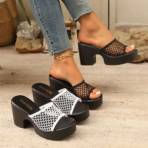 <span class=keywords><strong>Sandales</strong></span> <span class=keywords><strong>mules</strong></span> noires en maille pour femmes, vente en gros d'usine - Talons carrés épais à bout ouvert, à enfiler, décontractées, pour soirée - Product Image 4
