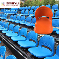 Bancs de tribune personnalisés pour stades avec accoudoirs, en HDPE et acier, résistants aux UV, couleur Pantone, vente en gros OEM/ODM