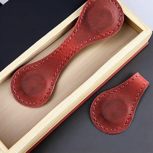 Signet en cuir véritable de diviseur de page magnétique double face vintage avec des marqueurs d'angle pour le signet de cadeau d'automobile et d'éducation - Product Image 5