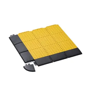 Portable Home Use Basketball Court TPE Event Flooring For Outdoor Courts For Players Of All Levels Featuring A Race Track Design