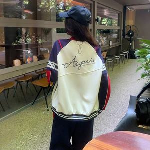 ชุดวอร์มกีฬาผู้หญิงคุณภาพสูงขายส่ง ชุดเซ็ท 2 ชิ้น เสื้อฮู้ดครอปและกางเกงจ็อกเกอร์ ชุดวอร์มไซส์ใหญ่สำหรับผู้หญิง - Product Image 5