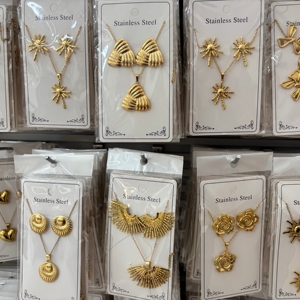 Conjuntos de Joyería de Moda para Mujer al por Mayor, Estilo Mixto, Chapado en Oro de 18 Quilates, Collar y Aretes de Acero Inoxidable - Product Image 2