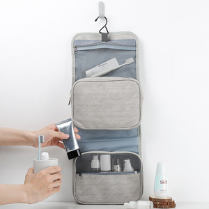 Neceser de Viaje Rectangular con Gancho, de Poliéster Impermeable, con Logotipo Personalizable, para Artículos de Aseo Femeninos - Product Image 4