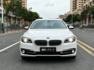 Voitures d'occasion à vendre : BMW 520Li 2013, finition élégante, 2.0T Turbo, propulsion arrière, cuir, jantes R17, faible kilométrage, berline de luxe avec rapport d'inspection - Product Image 1