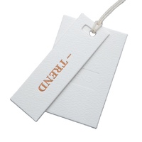 Étiquettes de vêtements de luxe personnalisées de haute qualité, écologiques, estampées à chaud, avec finition UV, découpées à la forme, en papier, pour vêtements, chaussures et articles vestimentaires