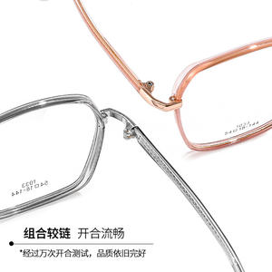 Gafas de Sol Rectangulares Mirror One Factory 1033, Montura Completa Anti-UV, Gafas de Mujer de Gran Tamaño, Diseño Moderno - Product Image 4