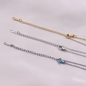 Collana Unisex con Pendente a Forma di Sole in Acciaio Inossidabile 304, Catena a Maglie con Fiamma Celeste in Oro e Argento - Product Image 5