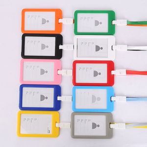 Porte-badge et cordon en plastique ABS rigide multicolore – Ensemble durable pour badges nominatifs professionnels, idéal pour les entreprises et les promotions - Product Image 3