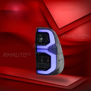 Kit carrosserie avec feux arrière de pare-chocs et feux stop pour Toyota Hilux 2015-2024, accessoires auto - Product Image 5