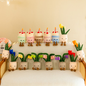 Jouet en peluche en forme de tulipe créative en pot, décoration d'anniversaire pour la maison - Product Image 4