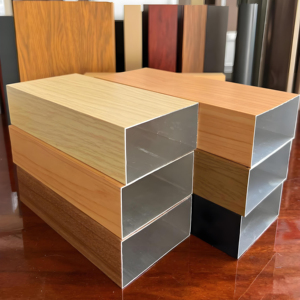 Système de façade en aluminium d'aspect bois architectural avec service de conception personnalisée, panneaux d'écran extérieurs décoratifs - Product Image 4