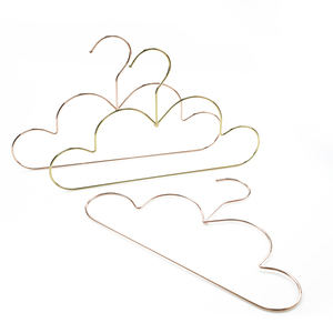 Vente en gros de cintres en forme de <span class=keywords><strong>nuage</strong></span> rose doré en fil métallique pour enfant, bébé et enfants - Product Image 6