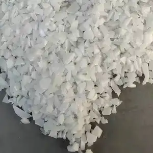 A fábrica fornece grandes quantidades em estoque de material reciclado de hdpe para garrafas de leite, restos de material de hdpe